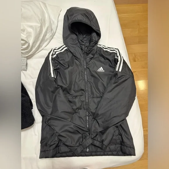 Adidas jacket - Picture 1 of 2